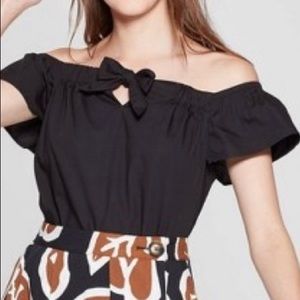 WHO WHAT WEAR Off-the-shoulder Black Crop Top Size Large